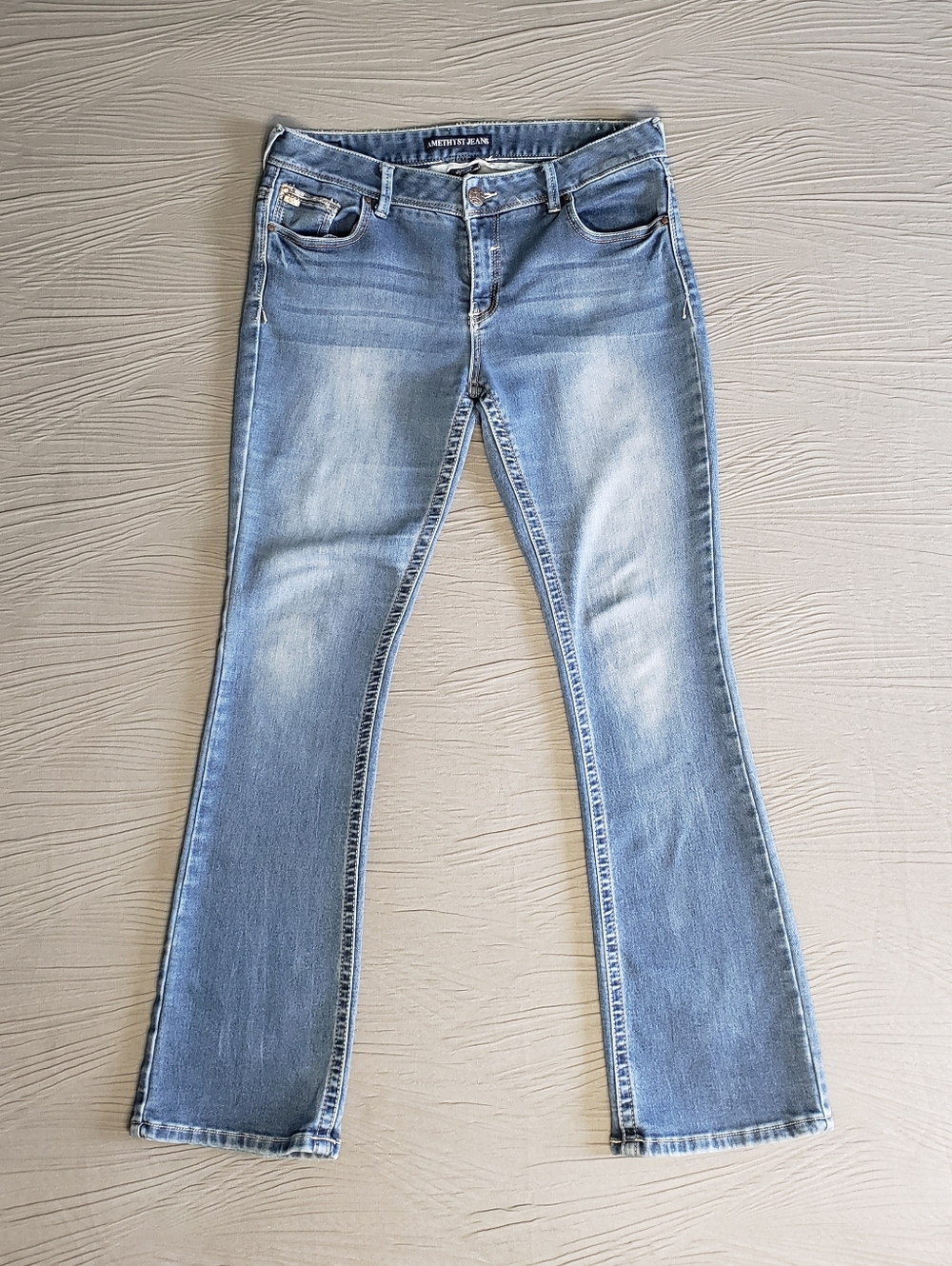 AMETHYST JEANS Women's Acid Wash Be Beautiful Stretchy Bootcut Jeans (13 Tall)